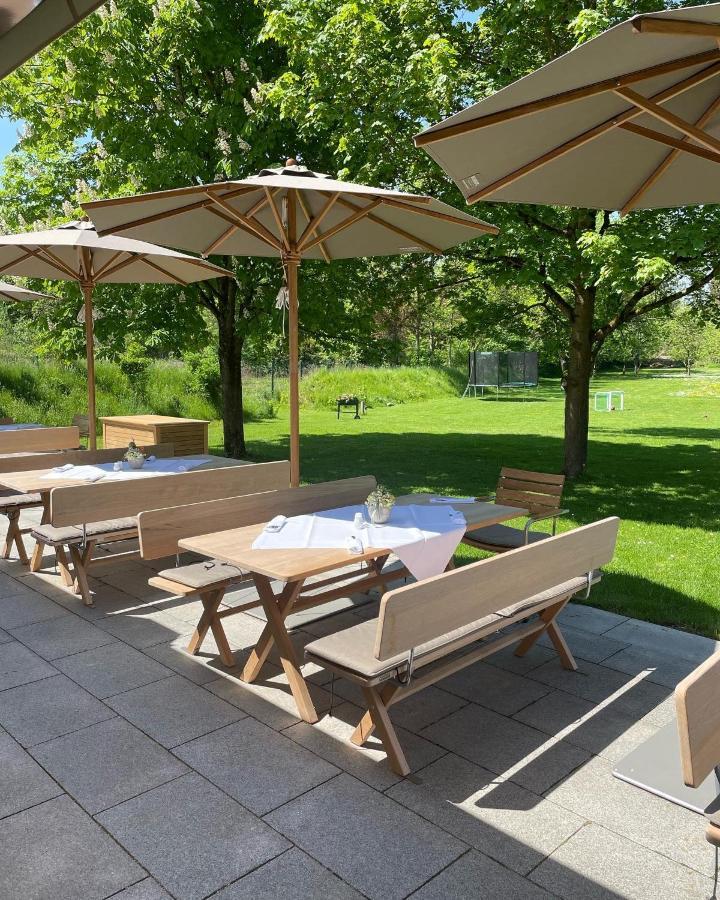 Hotel Restaurant Erber Ismaning Exterior foto